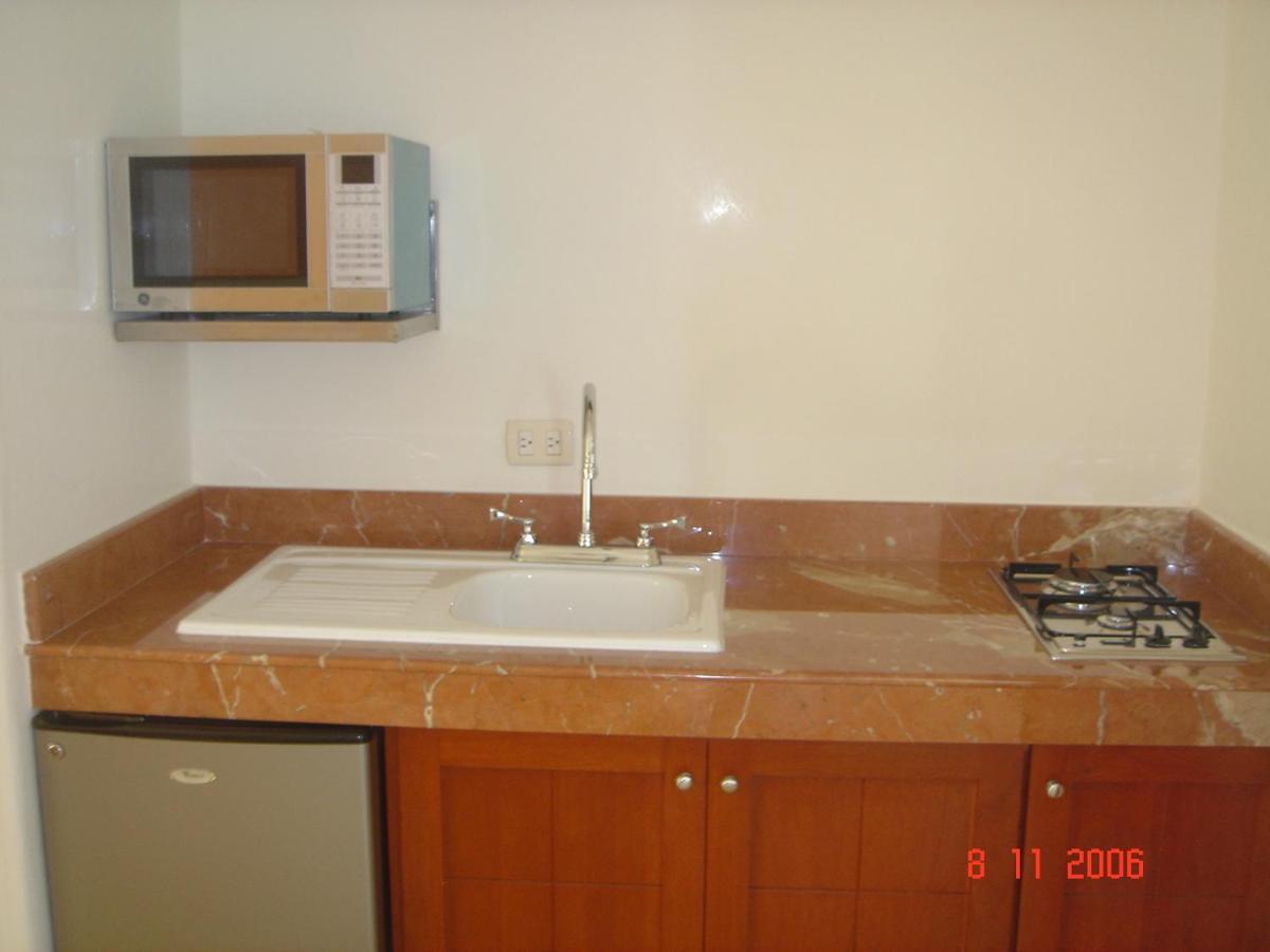Suites Riviera Канкун Екстериор снимка