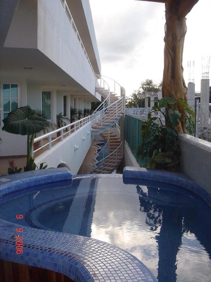 Suites Riviera Канкун Екстериор снимка